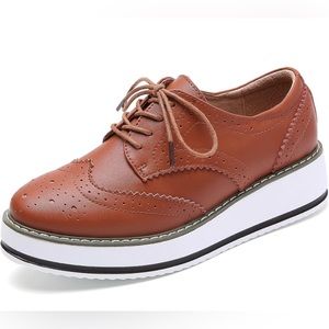 DADAWEN Women's Platform Lace-Up Wingtips Square Toe Oxfords Shoe